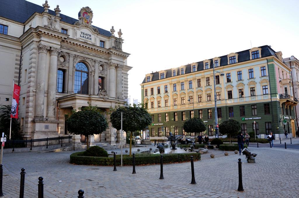 Pokoje Goscinne Przy Ogrodzie Staromiejskim Breslávia Exterior foto