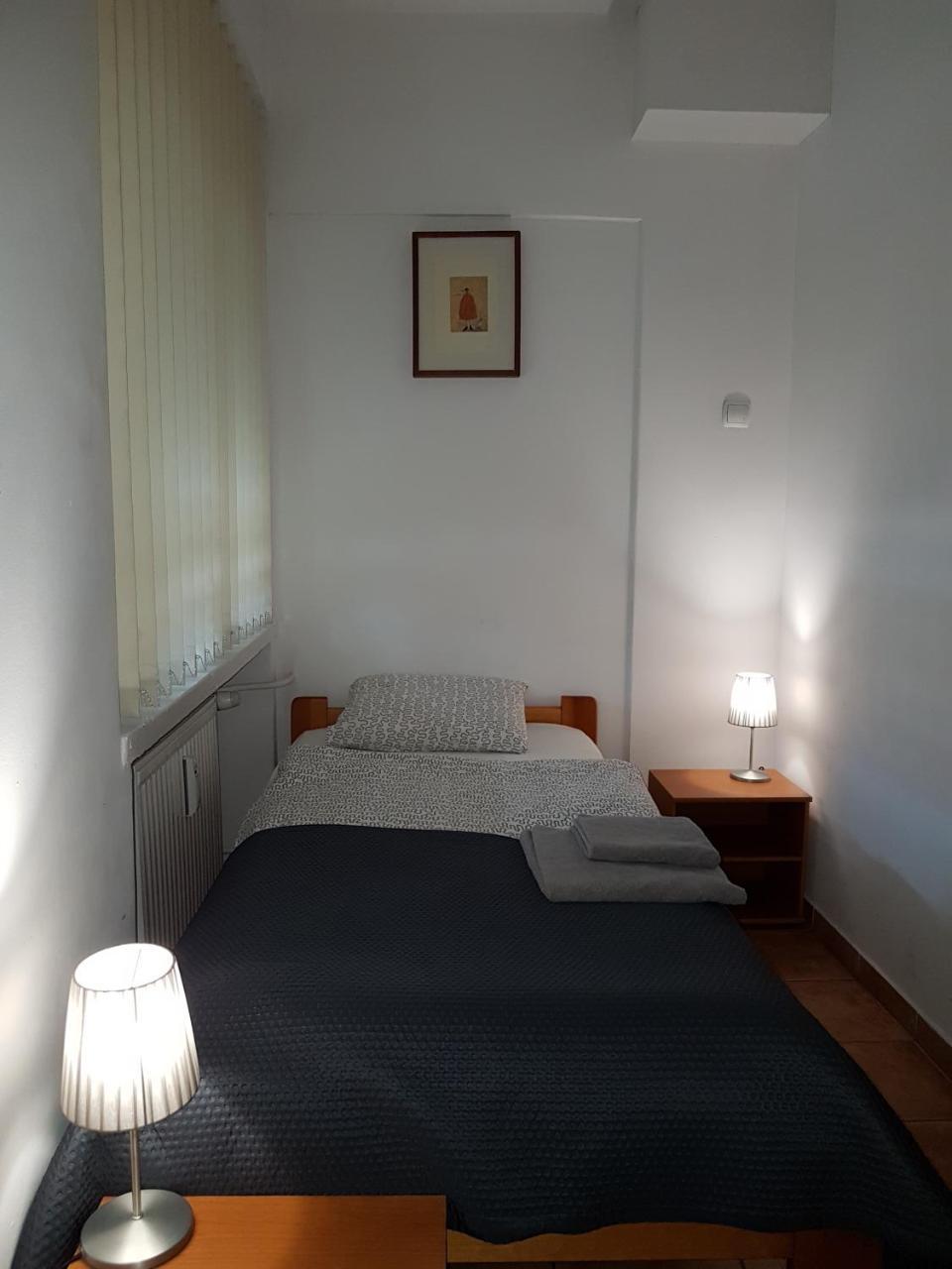 Pokoje Goscinne Przy Ogrodzie Staromiejskim Breslávia Exterior foto